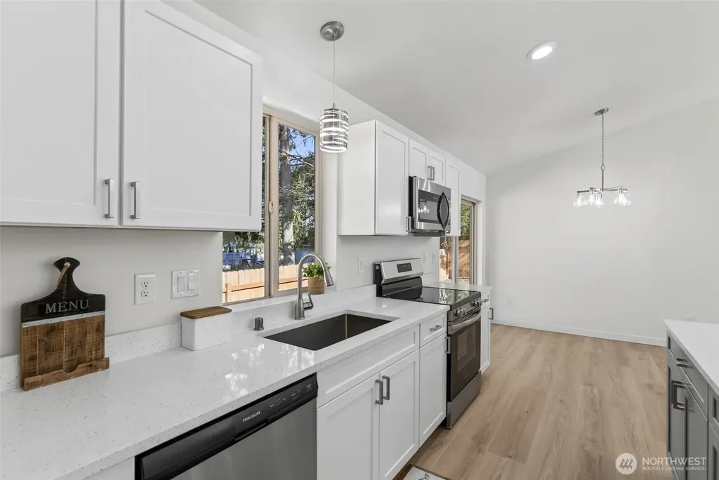 5 Endor Heights Court Vader WA 98593