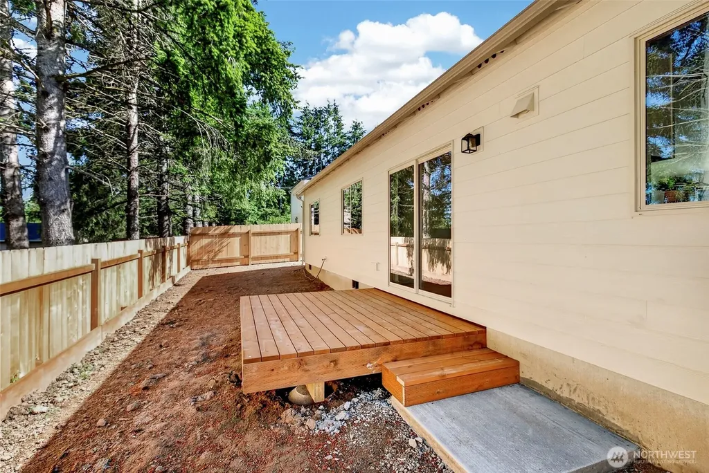 5 Endor Heights Court Vader WA 98593