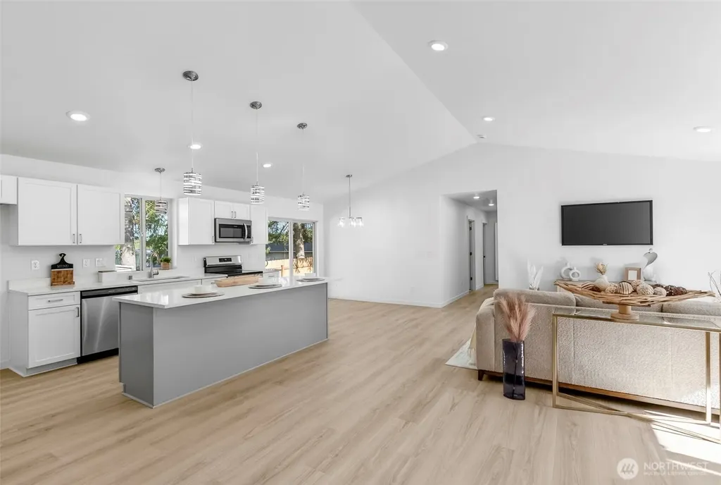 5 Endor Heights Court Vader WA 98593