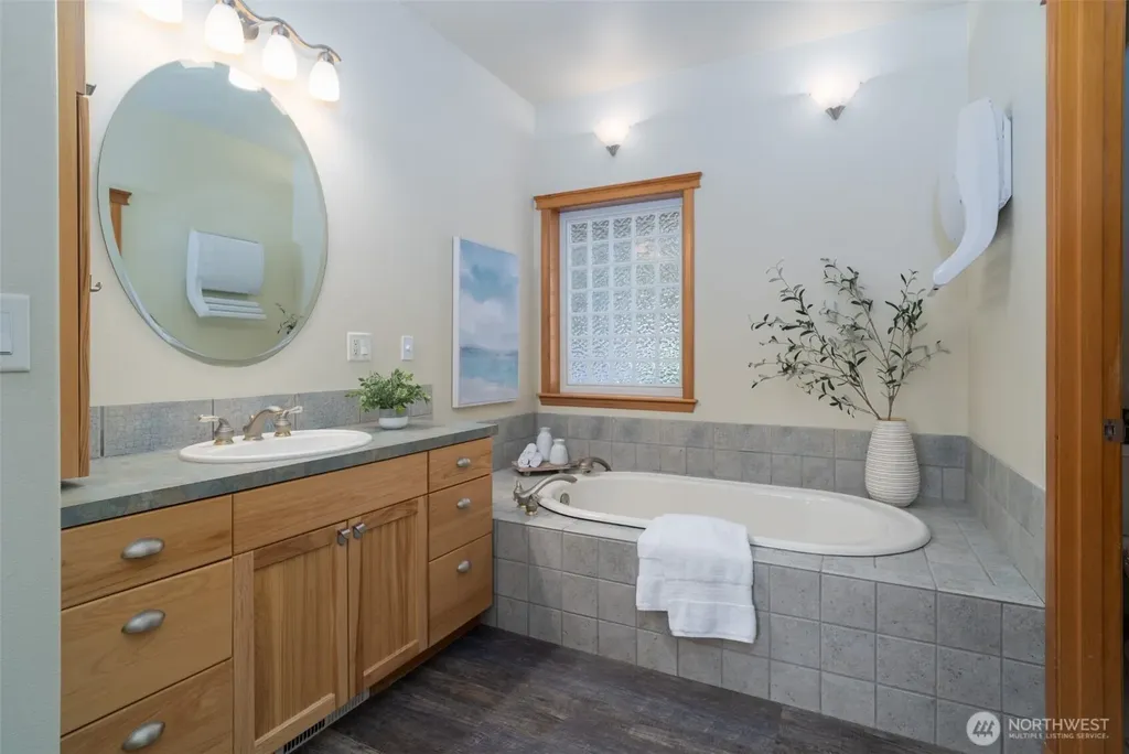3534 Gravelly Beach Loop NW Olympia WA 98502