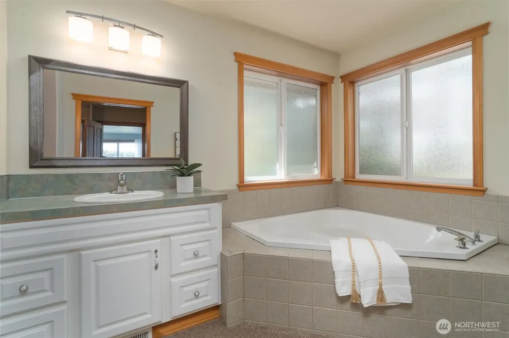 3534 Gravelly Beach Loop NW Olympia WA 98502