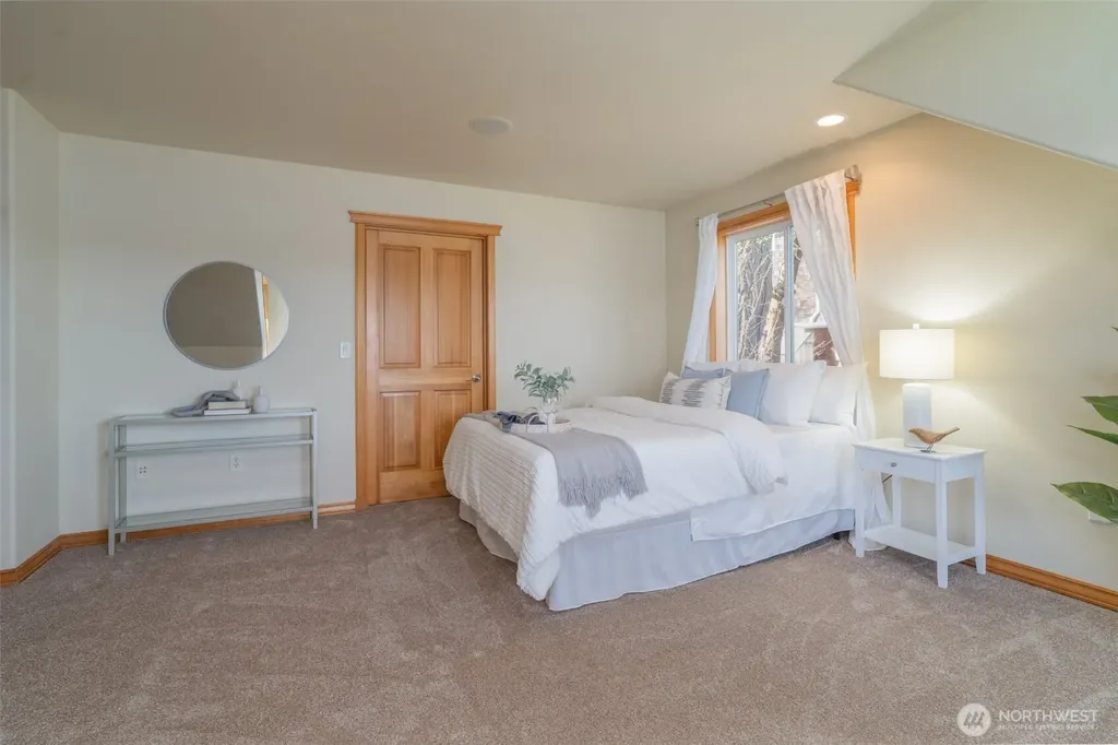3534 Gravelly Beach Loop NW Olympia WA 98502