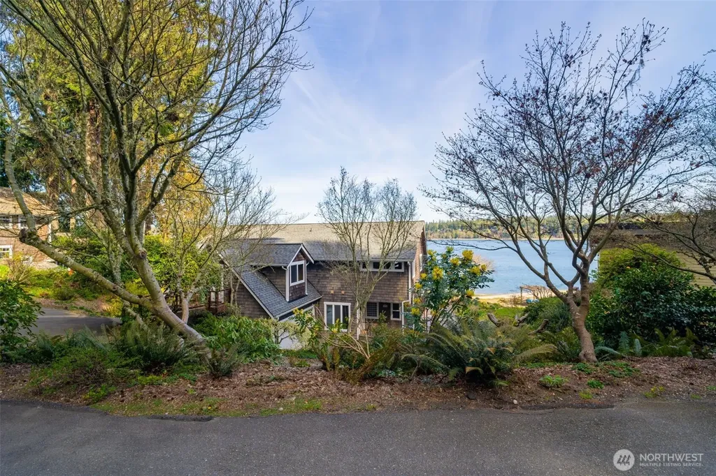 3534 Gravelly Beach Loop NW Olympia WA 98502
