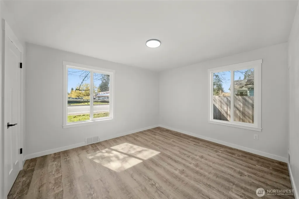 1717 Lake Park Drive SW Tumwater WA 98512