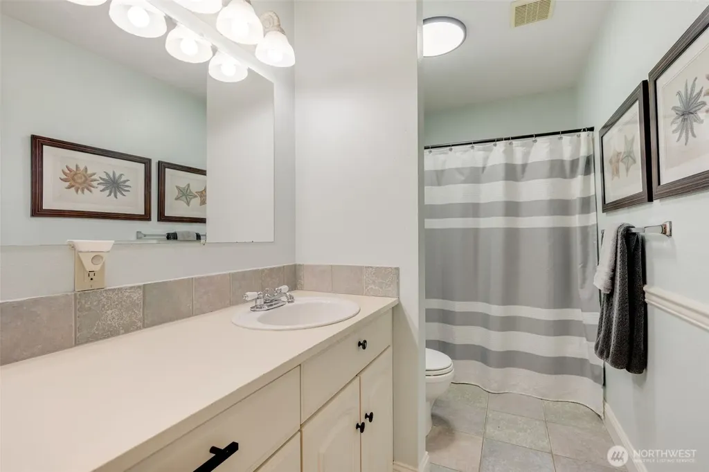 17043 156th Lane SE Yelm WA 98597