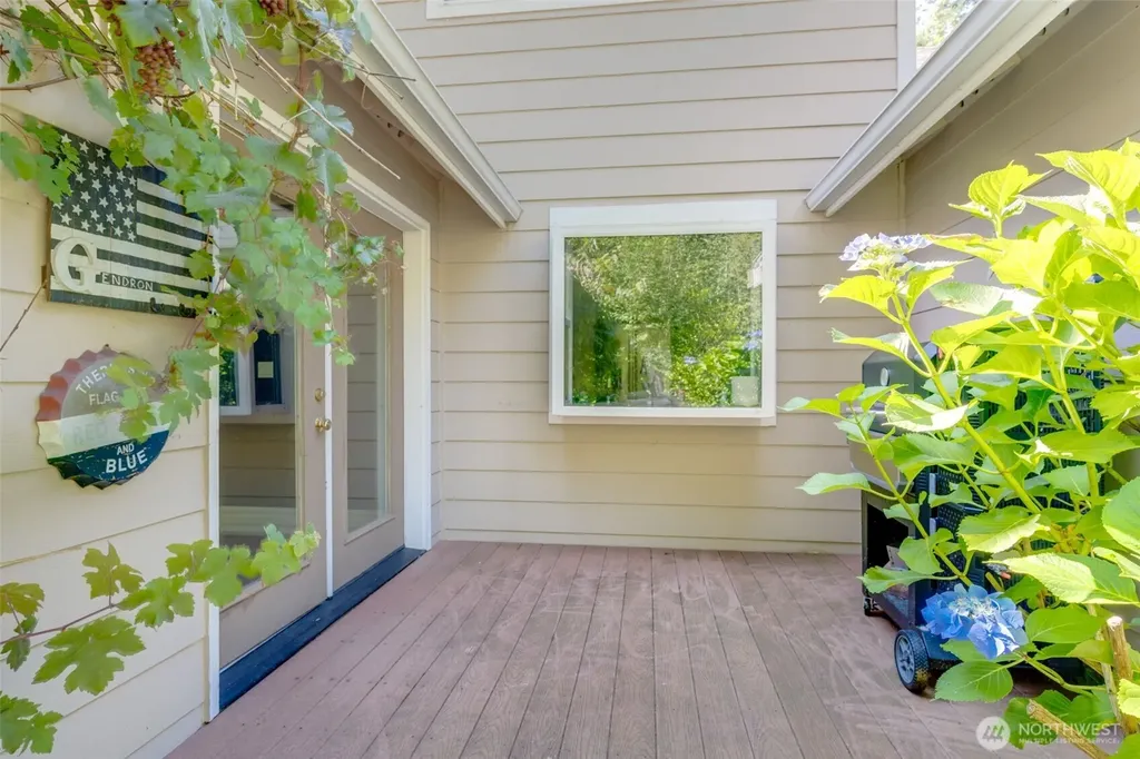 17043 156th Lane SE Yelm WA 98597