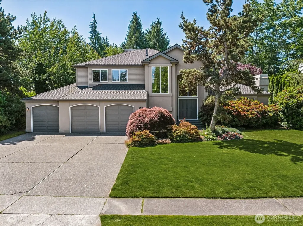 255 SW 194th Place Normandy Park WA 98166