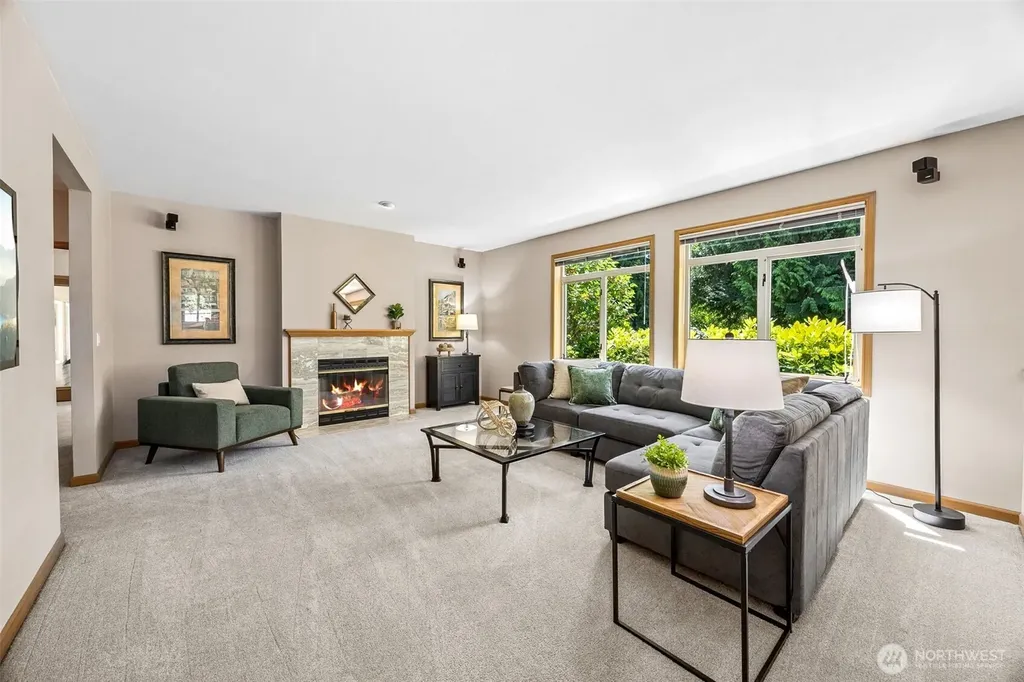 255 SW 194th Place Normandy Park WA 98166