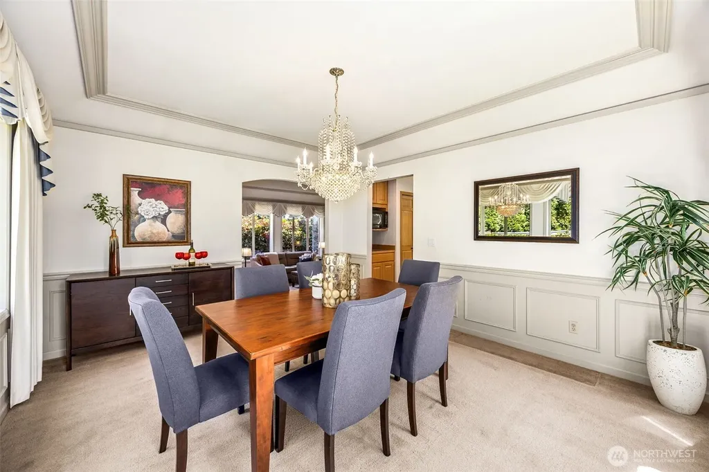 255 SW 194th Place Normandy Park WA 98166
