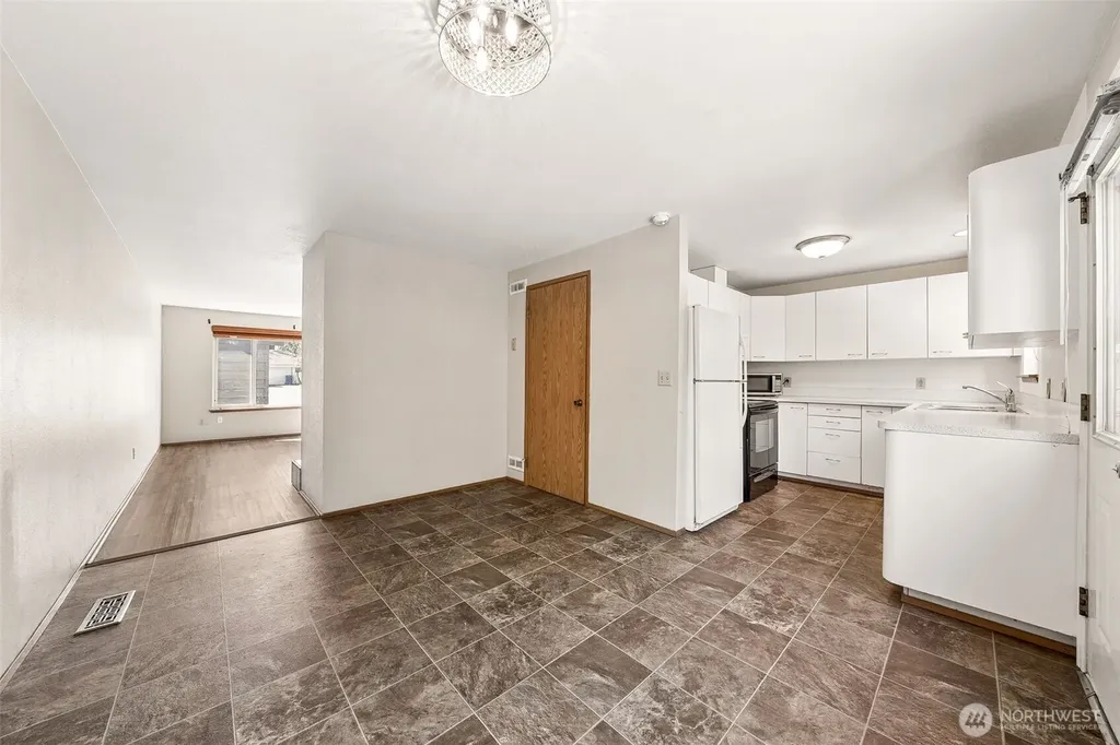 5907 SW 111th Lakewood WA 98499