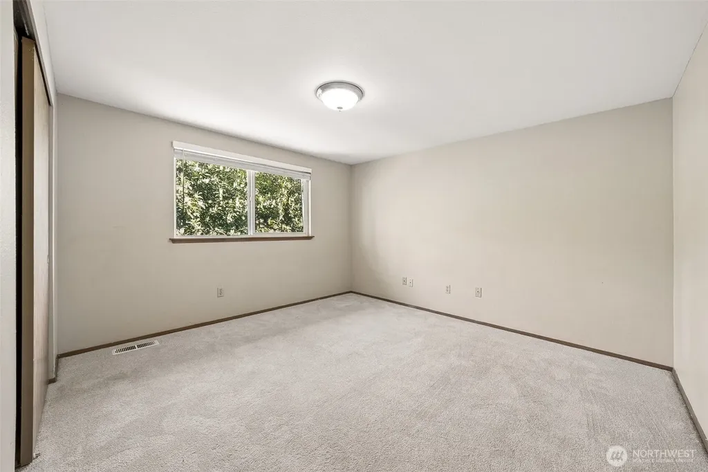 5907 SW 111th Lakewood WA 98499
