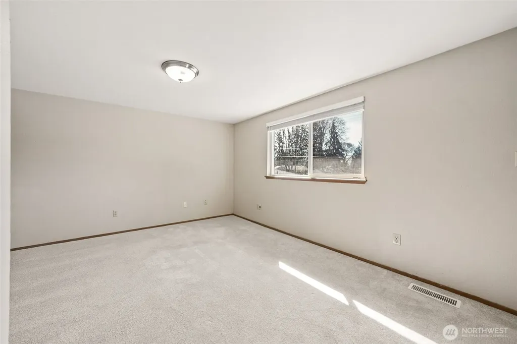 5907 SW 111th Lakewood WA 98499