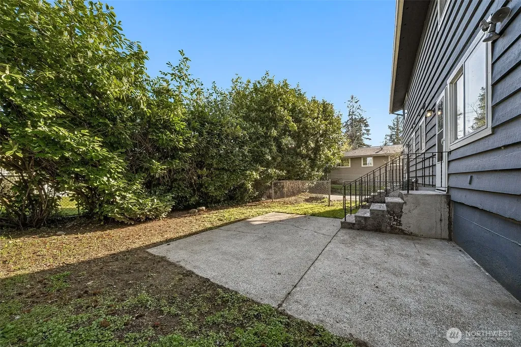 5907 SW 111th Lakewood WA 98499
