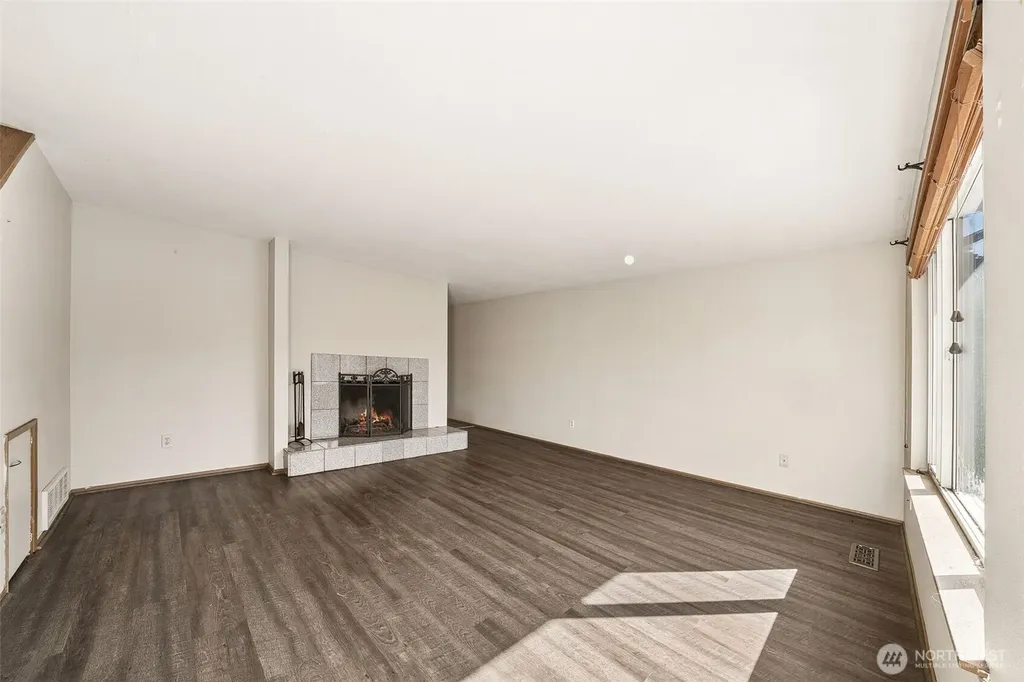 5907 SW 111th Lakewood WA 98499