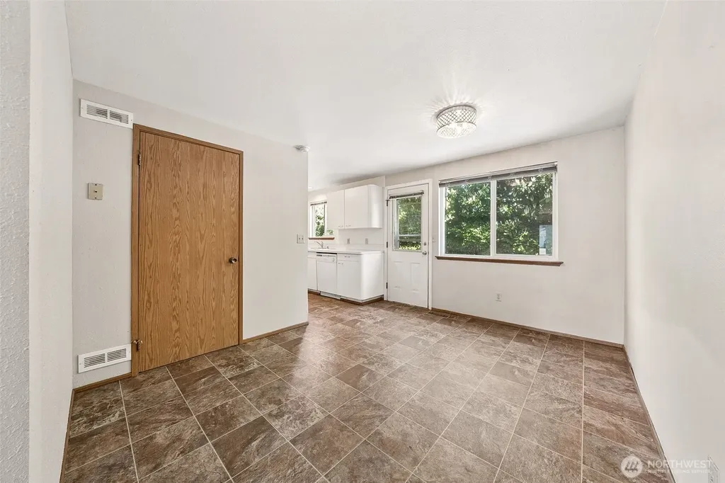 5907 SW 111th Lakewood WA 98499