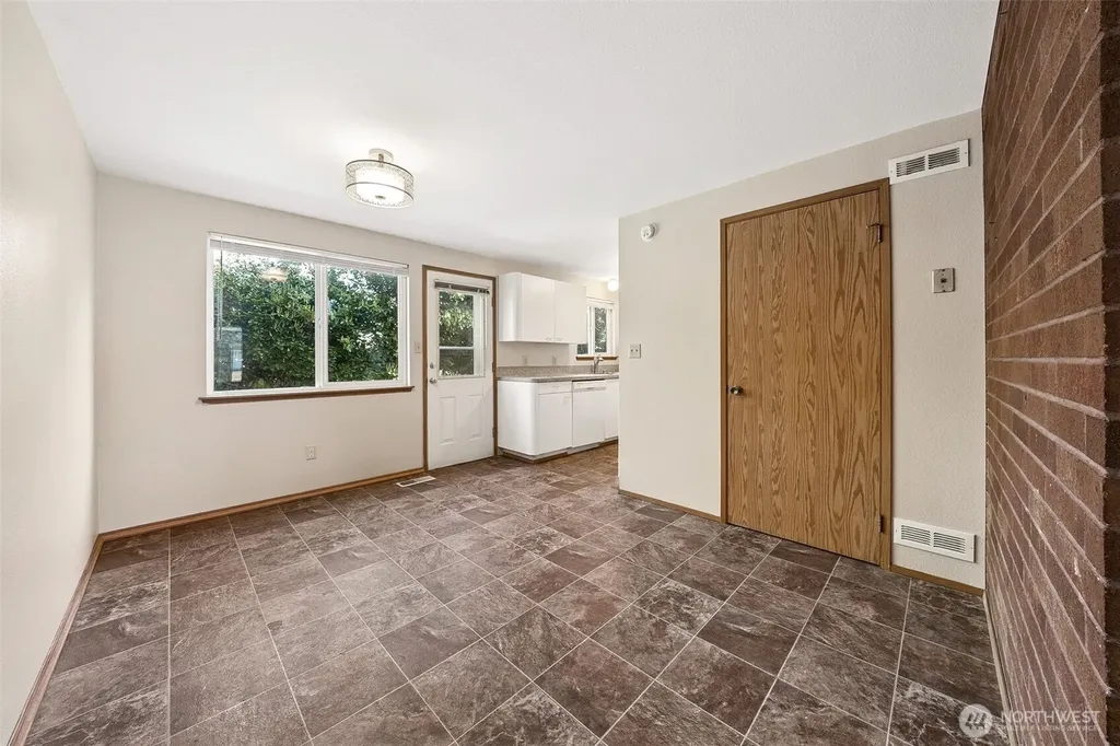 5907 SW 111th Lakewood WA 98499