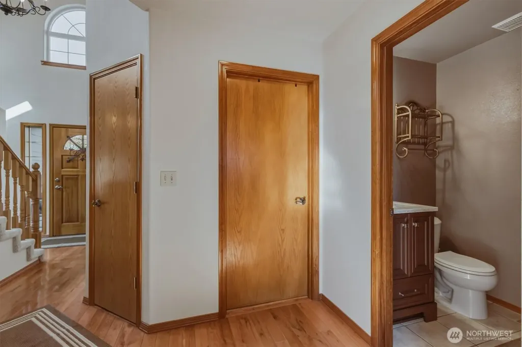 440 N Maple Hill Road Kelso WA 98626
