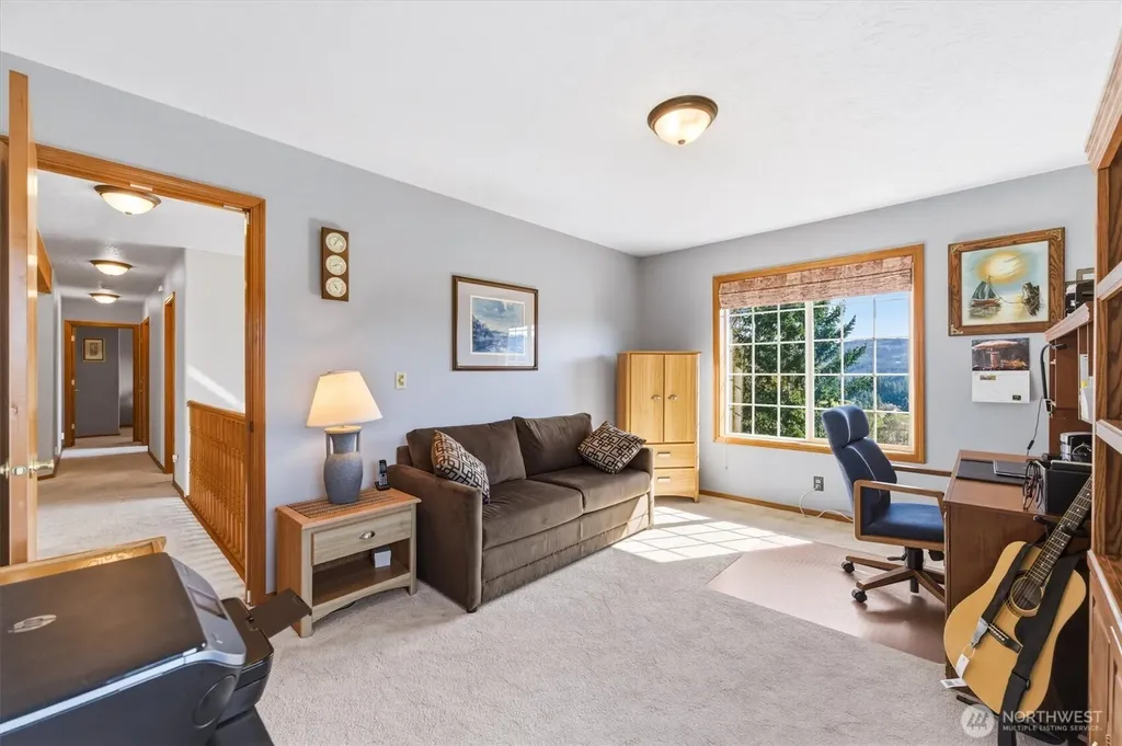 440 N Maple Hill Road Kelso WA 98626