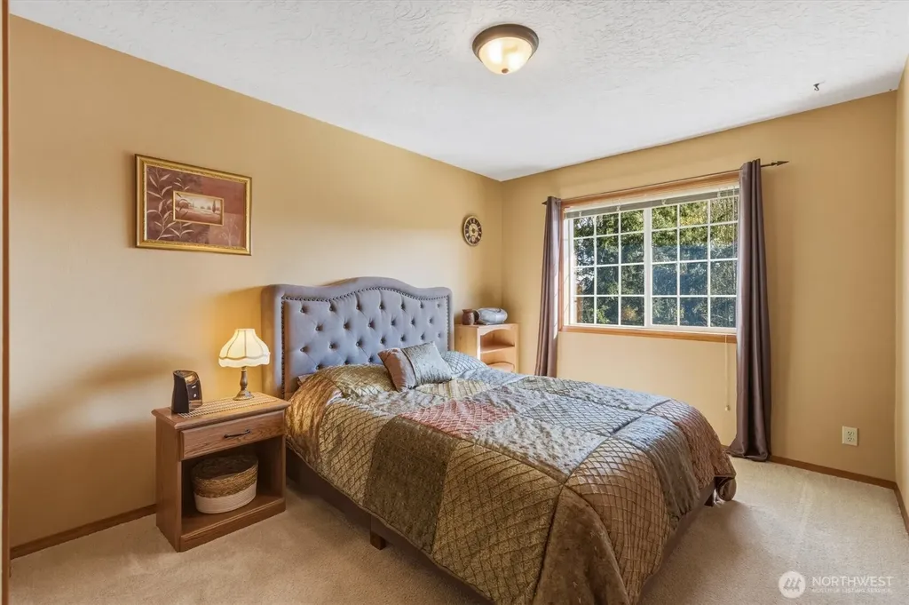 440 N Maple Hill Road Kelso WA 98626