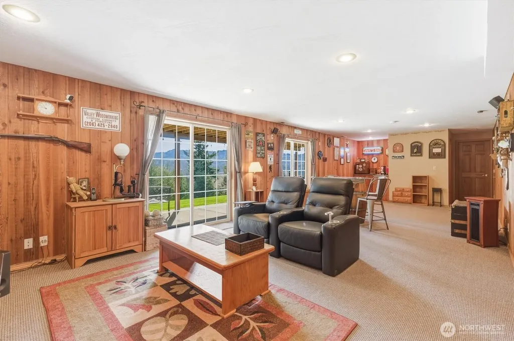 440 N Maple Hill Road Kelso WA 98626