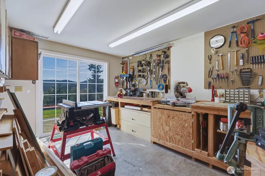 440 N Maple Hill Road Kelso WA 98626