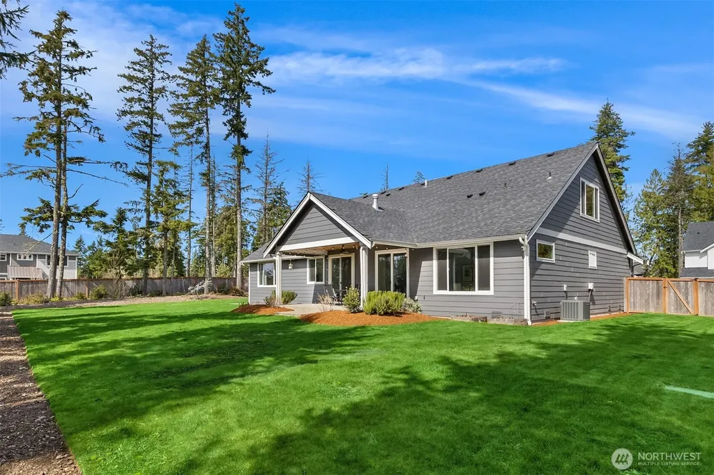5597 NW Muddy Paws Court Bremerton WA 98312