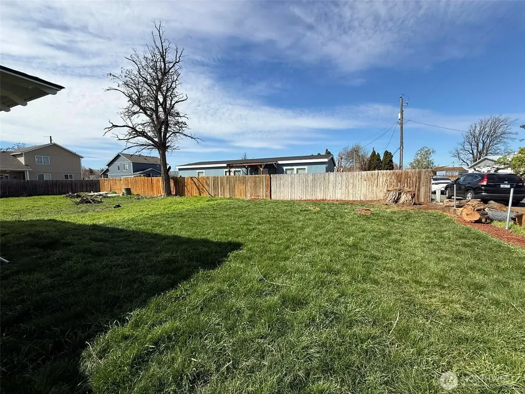 7 Second Street Touchet WA 99360