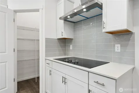 708 129th Street E Tacoma WA 98445