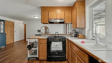 16302 230th Avenue SE Maple Valley WA 98038