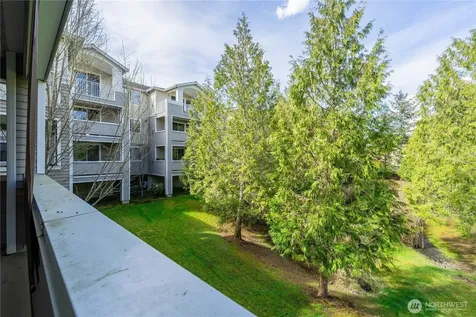 2220 132nd Avenue SE Bellevue WA 98005