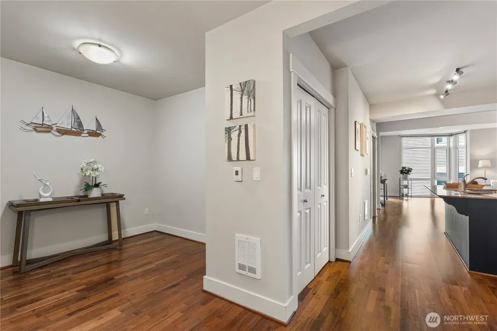 699 John Street Seattle WA 98109