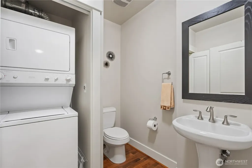 699 John Street Seattle WA 98109