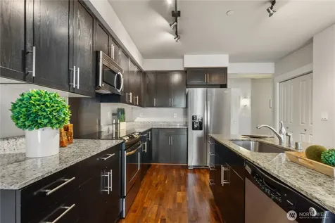 699 John Street Seattle WA 98109