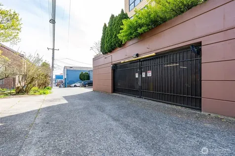 4116 California Avenue SW Seattle WA 98116
