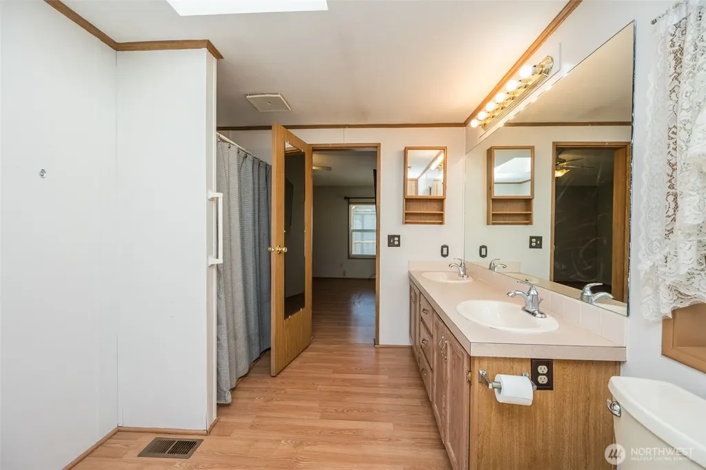1905 138th Street E Tacoma WA 98445