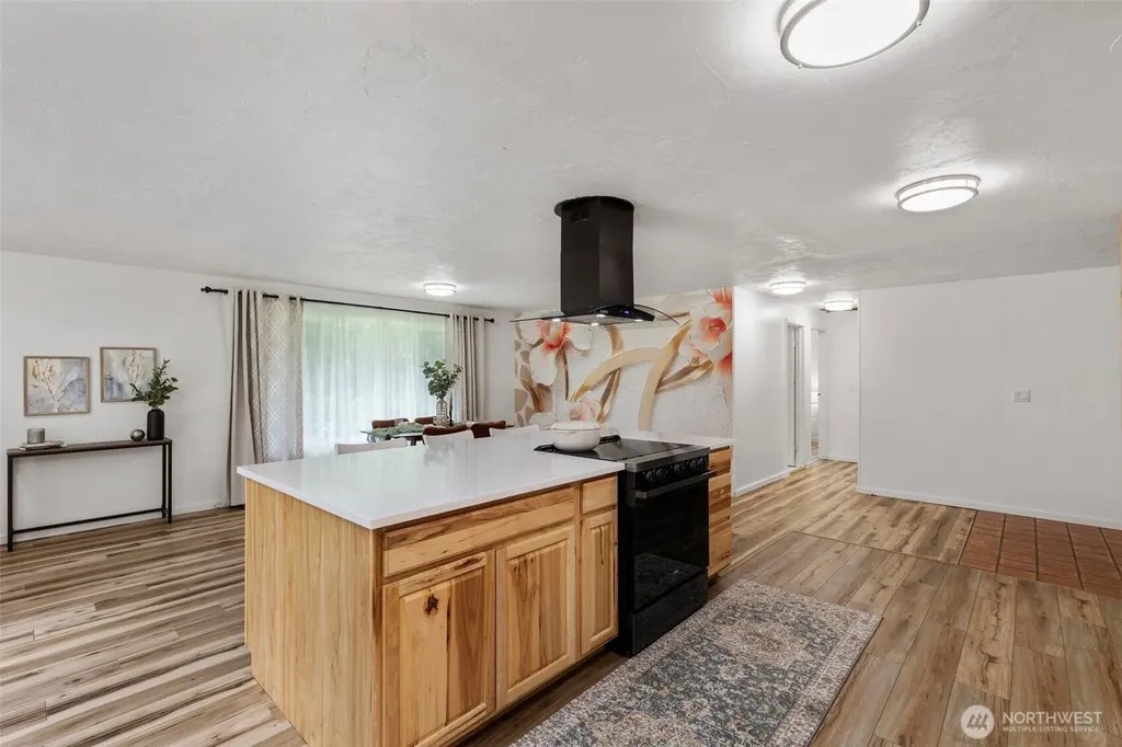 8377 Glenwood Road SW Port Orchard WA 98367
