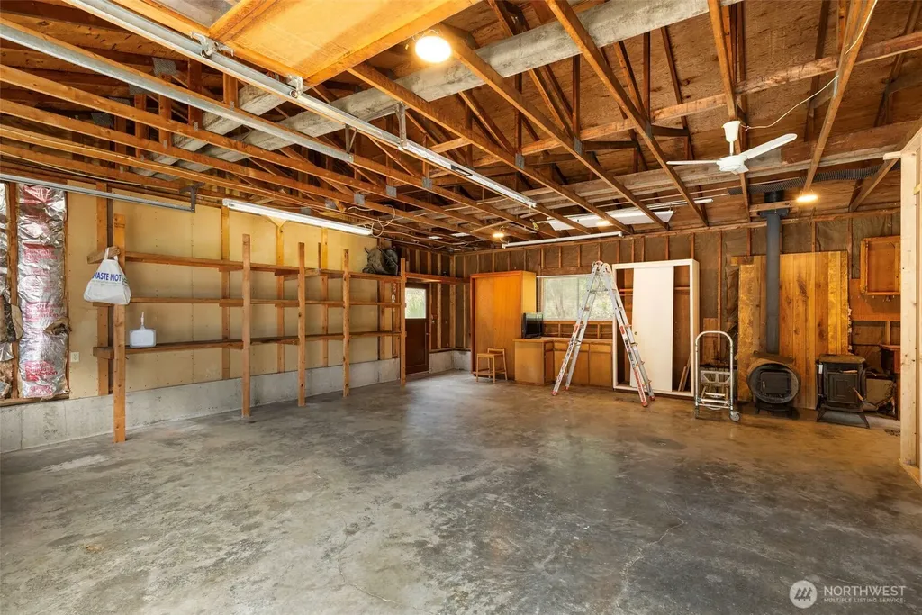 8377 Glenwood Road SW Port Orchard WA 98367