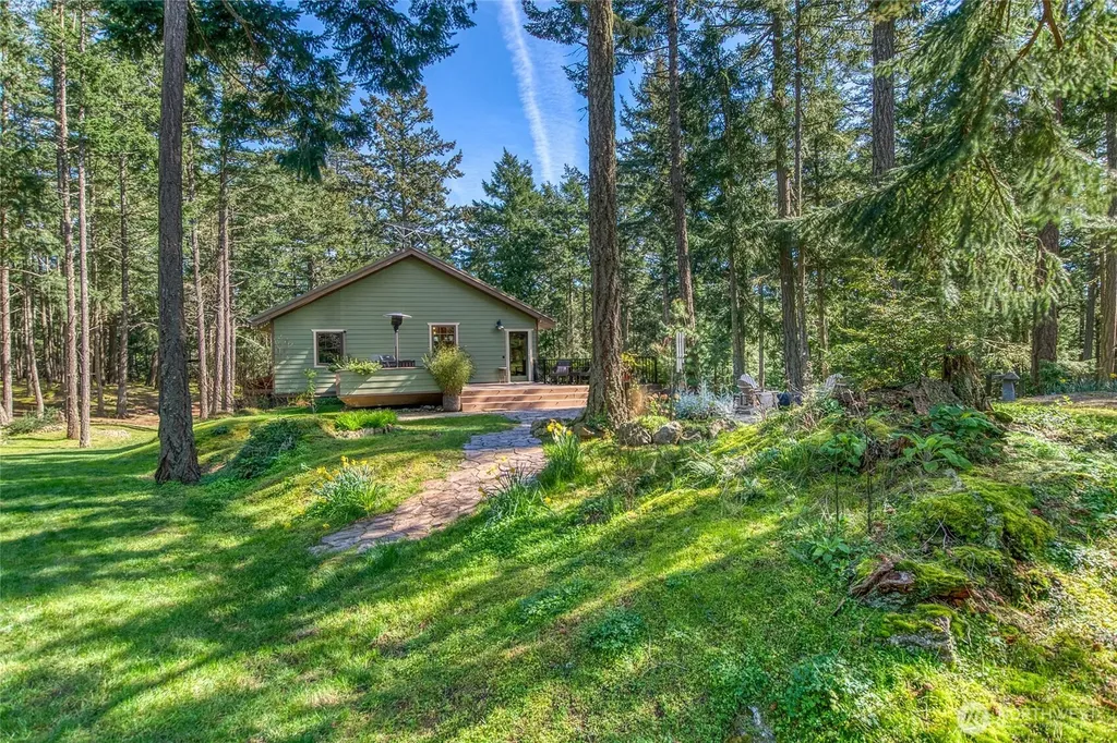 424 Logan's Run Road Orcas Island WA 98243