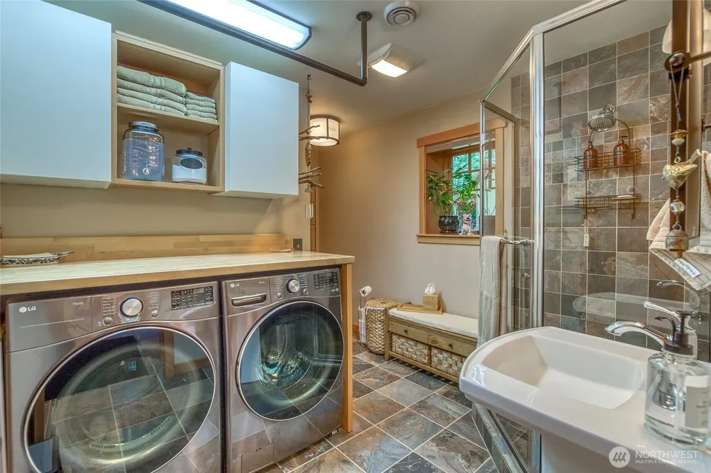 424 Logan's Run Road Orcas Island WA 98243