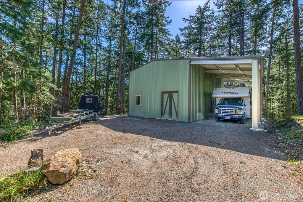 424 Logan's Run Road Orcas Island WA 98243
