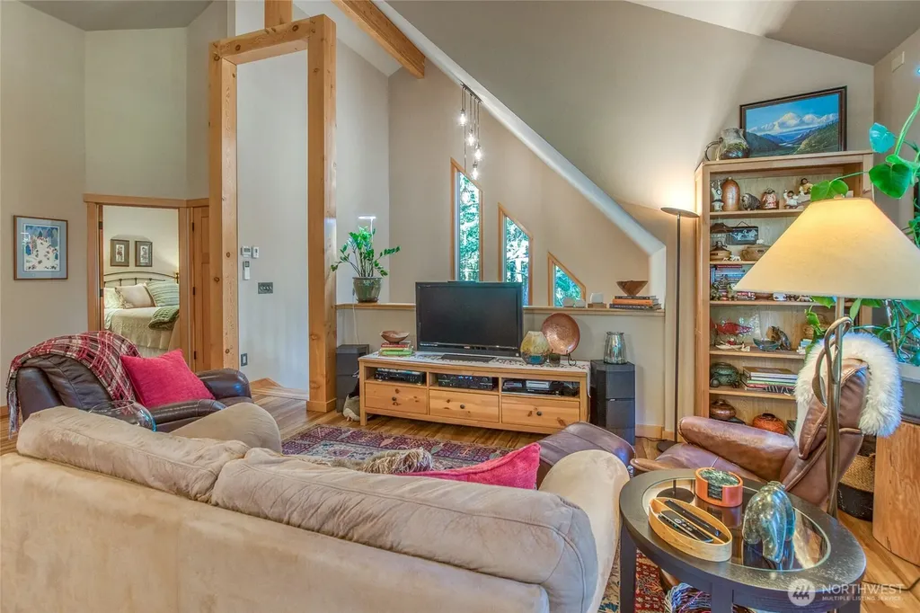 424 Logan's Run Road Orcas Island WA 98243