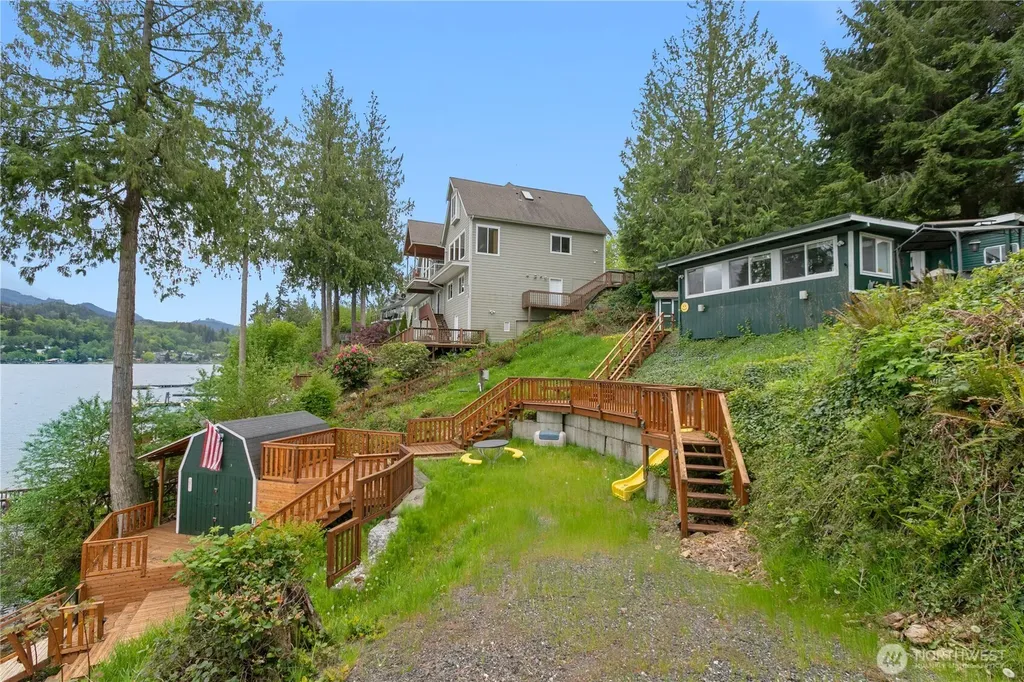 18545 W Big Lake Boulevard Mount Vernon WA 98274