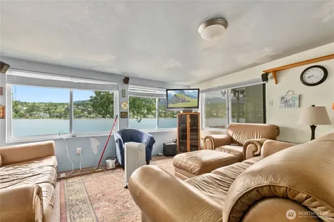 18545 W Big Lake Boulevard Mount Vernon WA 98274