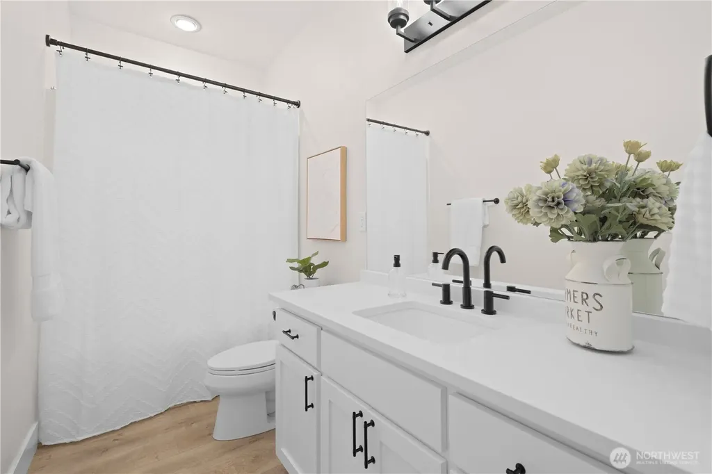 28109 121st Avenue E Graham WA 98338