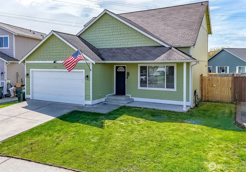 9921 Greenleaf Loop SE Yelm WA 98597