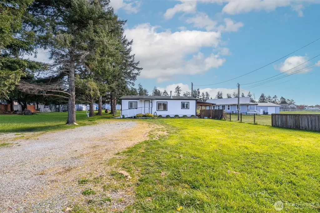 1002 Riepma Avenue Oak Harbor WA 98277