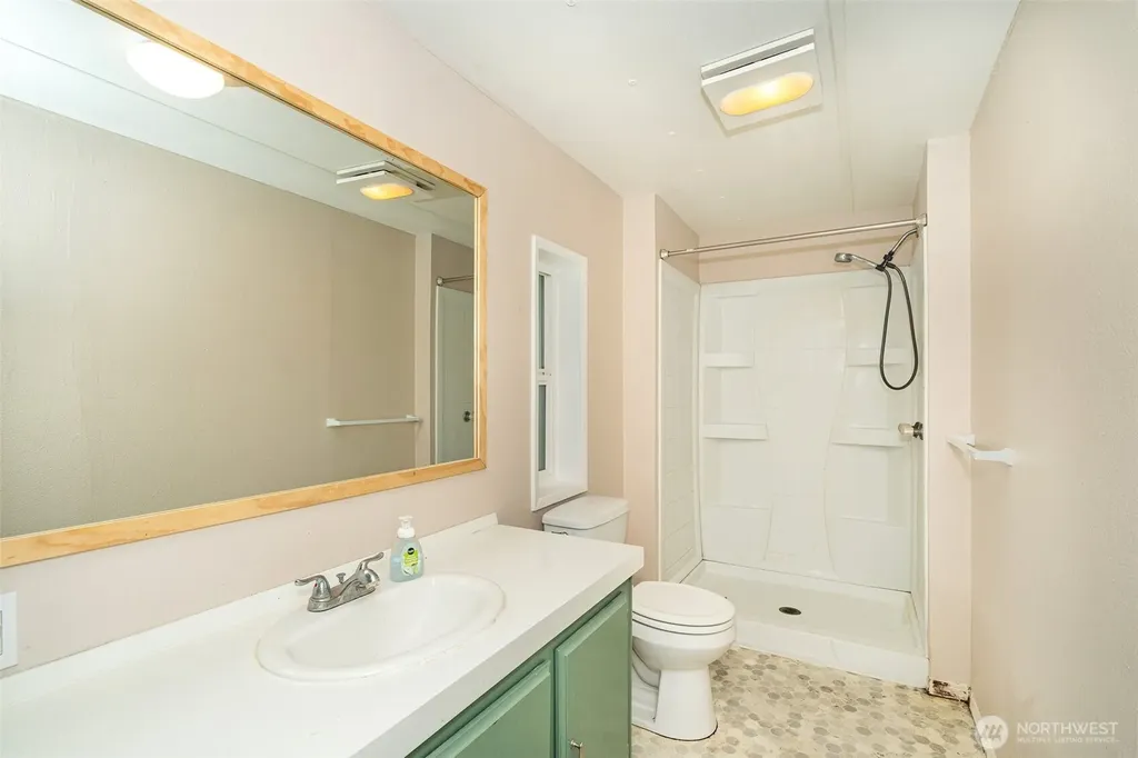 1002 Riepma Avenue Oak Harbor WA 98277