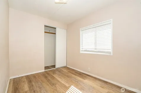 1002 Riepma Avenue Oak Harbor WA 98277
