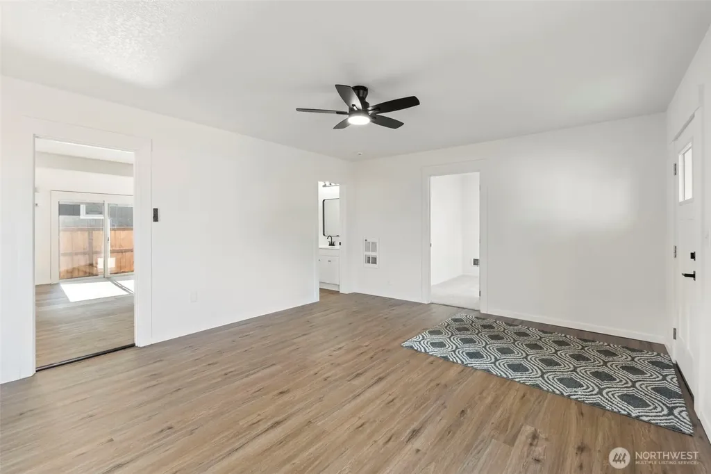 1110 W Walnut Centralia WA 98531