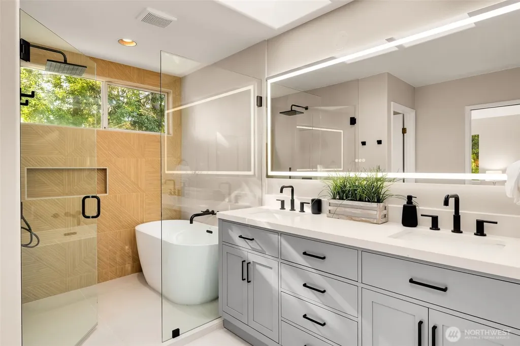 3541 252nd Place SE Sammamish WA 98029